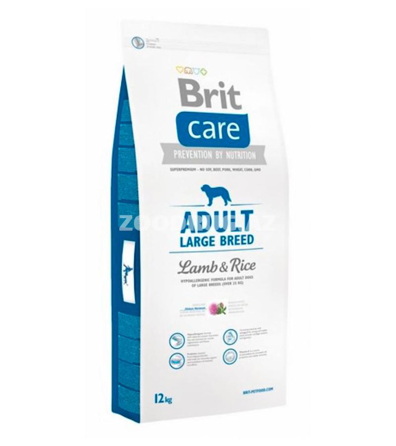 Quru hipoalergenik yem Brit Care Adult Large Breed yetkin böyük cinslərin itləri üçün quzu əti və düyü dadi ilə.