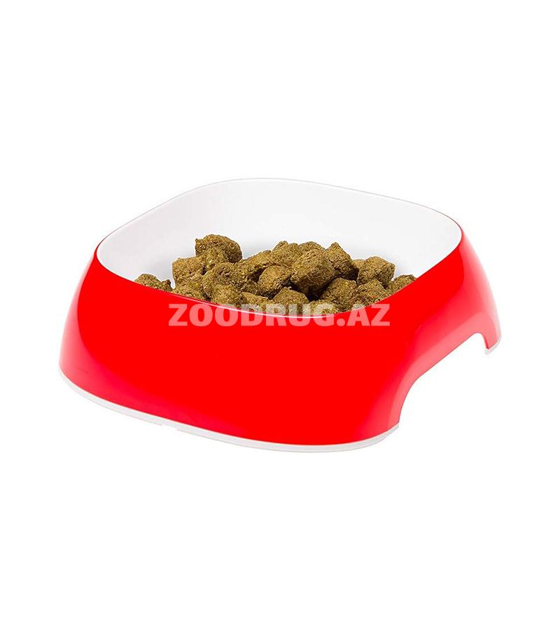 Ferplast Glam Bowl — bu, davamlı və təhlükəsiz plastikdən hazırlanmış, ev heyvanları üçün nəzərdə tutulmuş zərif və praktik qabdır.